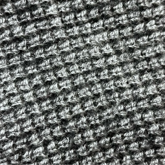 Michael Kors Gray Wool Cardigan Womens Crochet Chunky Granola Girl Soft Prep XS - Picture 10 of 10